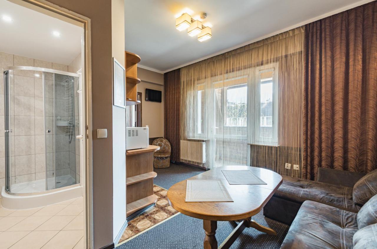 Pokoje Goscinne I Apartamenty Krupowki 19 Zakopane Exterior photo